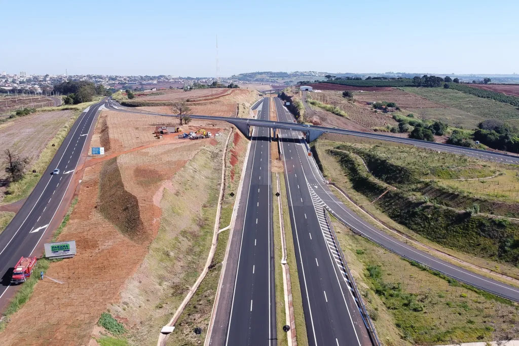 Obra de R$ 178 milhões: governador inaugura contorno rodoviário de Jandaia do Sul