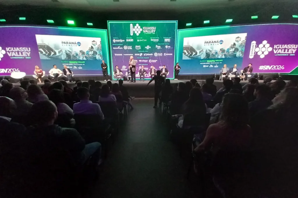 Estado anuncia R$ 9 milhões para investimentos em ciência durante o Summit Iguassu Valley