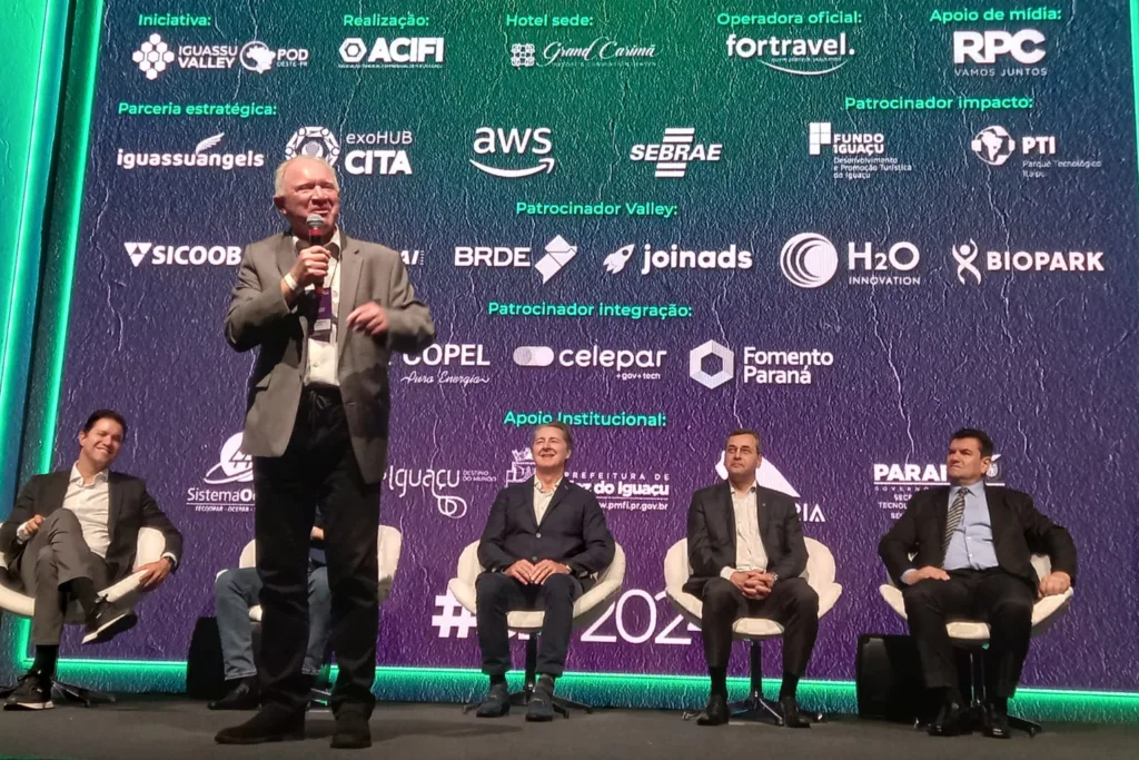 Estado anuncia R$ 9 milhões para investimentos em ciência durante o Summit Iguassu Valley