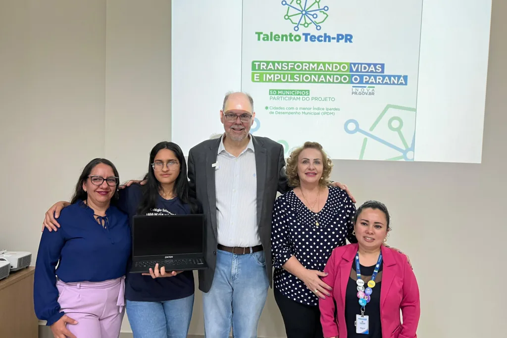 Municípios das regiões Norte e Norte Pioneiro recebem notebooks do Talento Tech