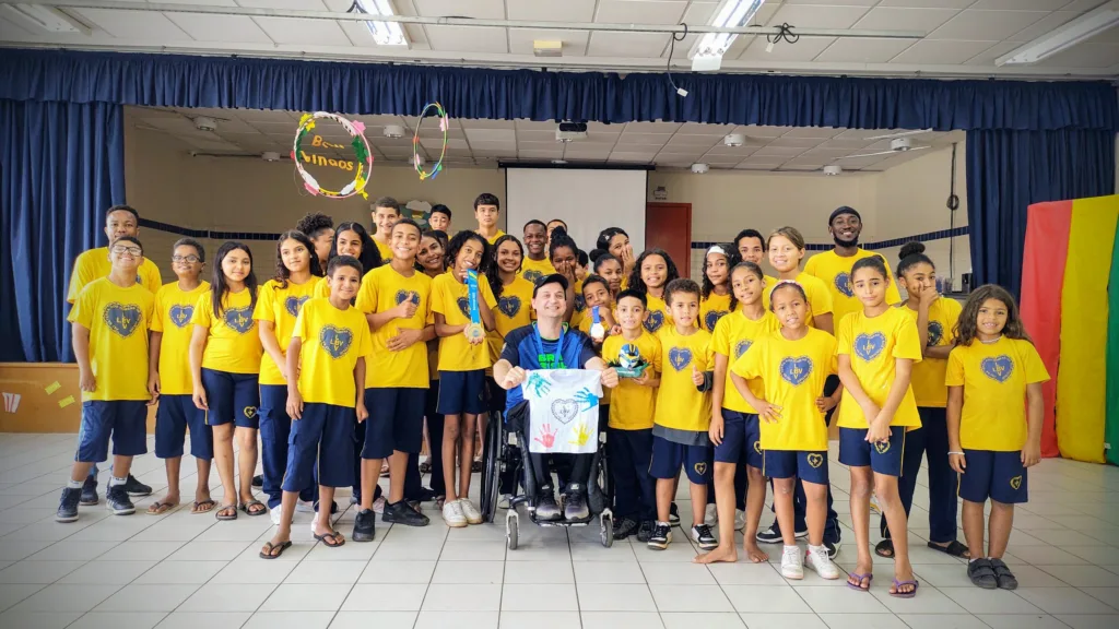 Atletas que vão para as Olimpíadas e Paralimpíadas de Paris são homenageados por crianças atendidas pela LBV