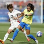Brasil sofre virada do Japão no fim e se complica no futebol em Paris