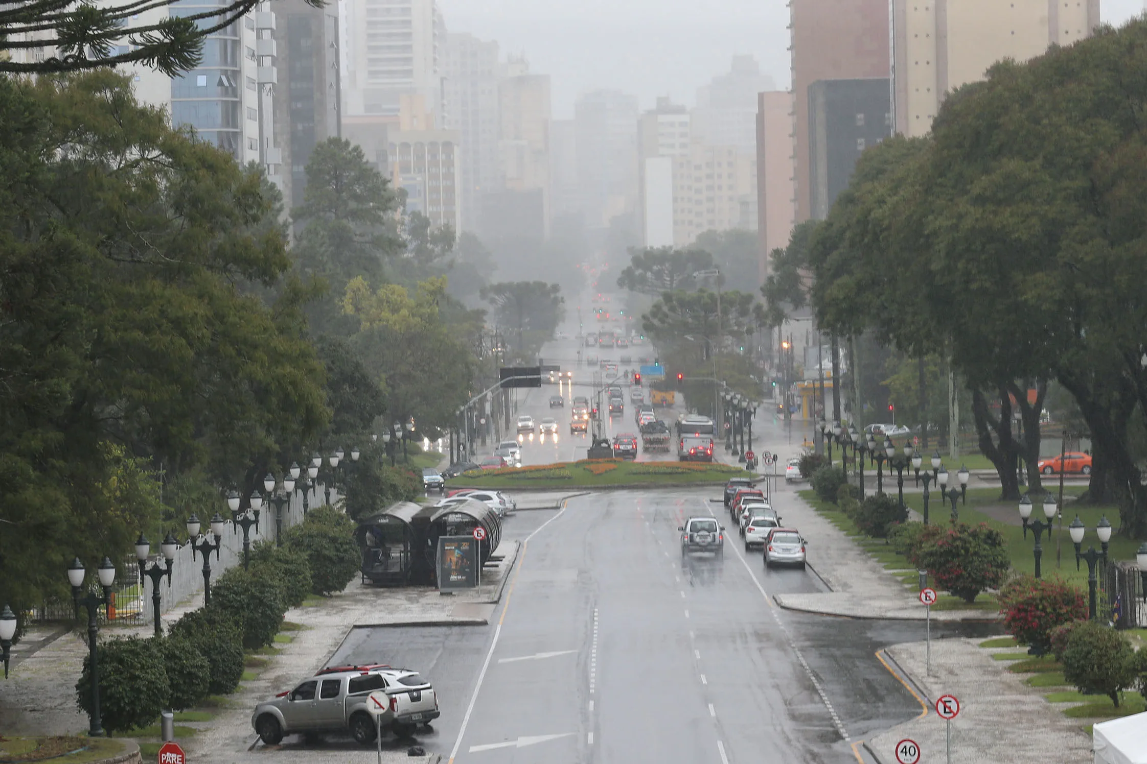 Em 15 dias, Curitiba bate média histórica de chuva para todo o mês de julho
