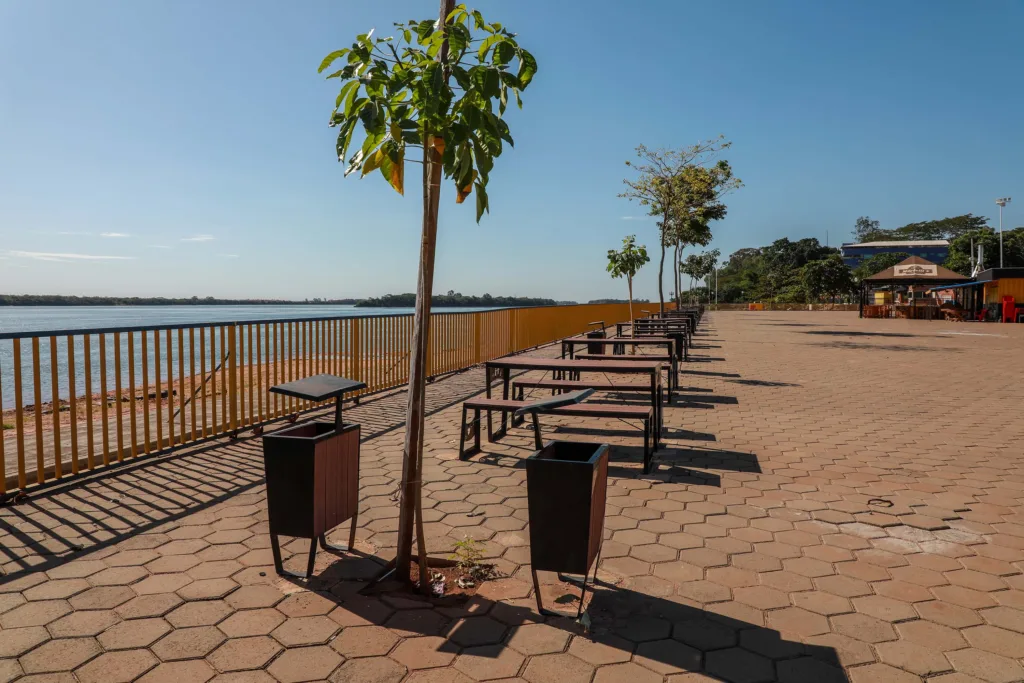 Pavimentação de balneário de Altônia chega a 50%; Estado tem outras obras na região Noroeste 6 Pavimentação de balneário de Altônia chega a 50%; Estado tem outras obras na região Noroeste
