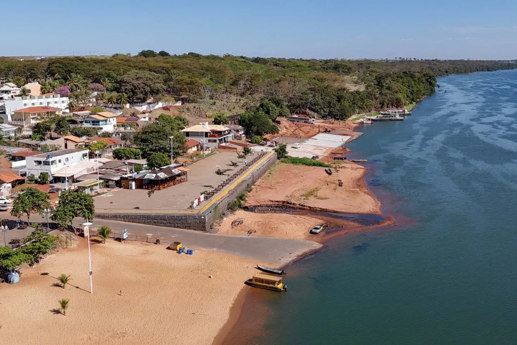 Pavimentação de balneário de Altônia chega a 50%; Estado tem outras obras na região Noroeste 8 Pavimentação de balneário de Altônia chega a 50%; Estado tem outras obras na região Noroeste