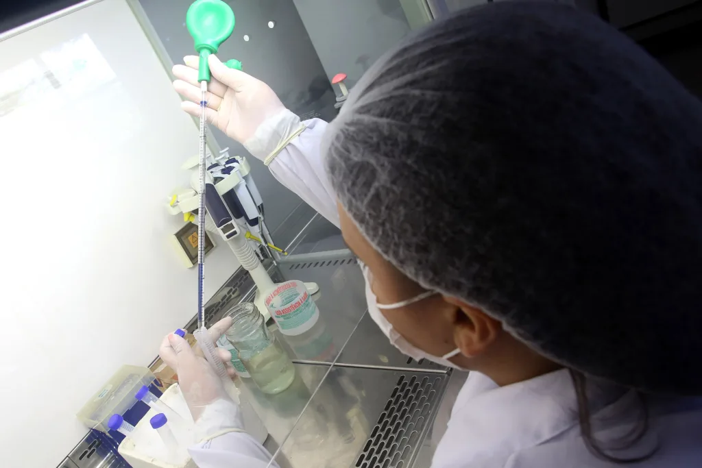 Fundação Araucária e Renault vão investir R$ 1,4 milhão em 114 bolsas de pesquisa