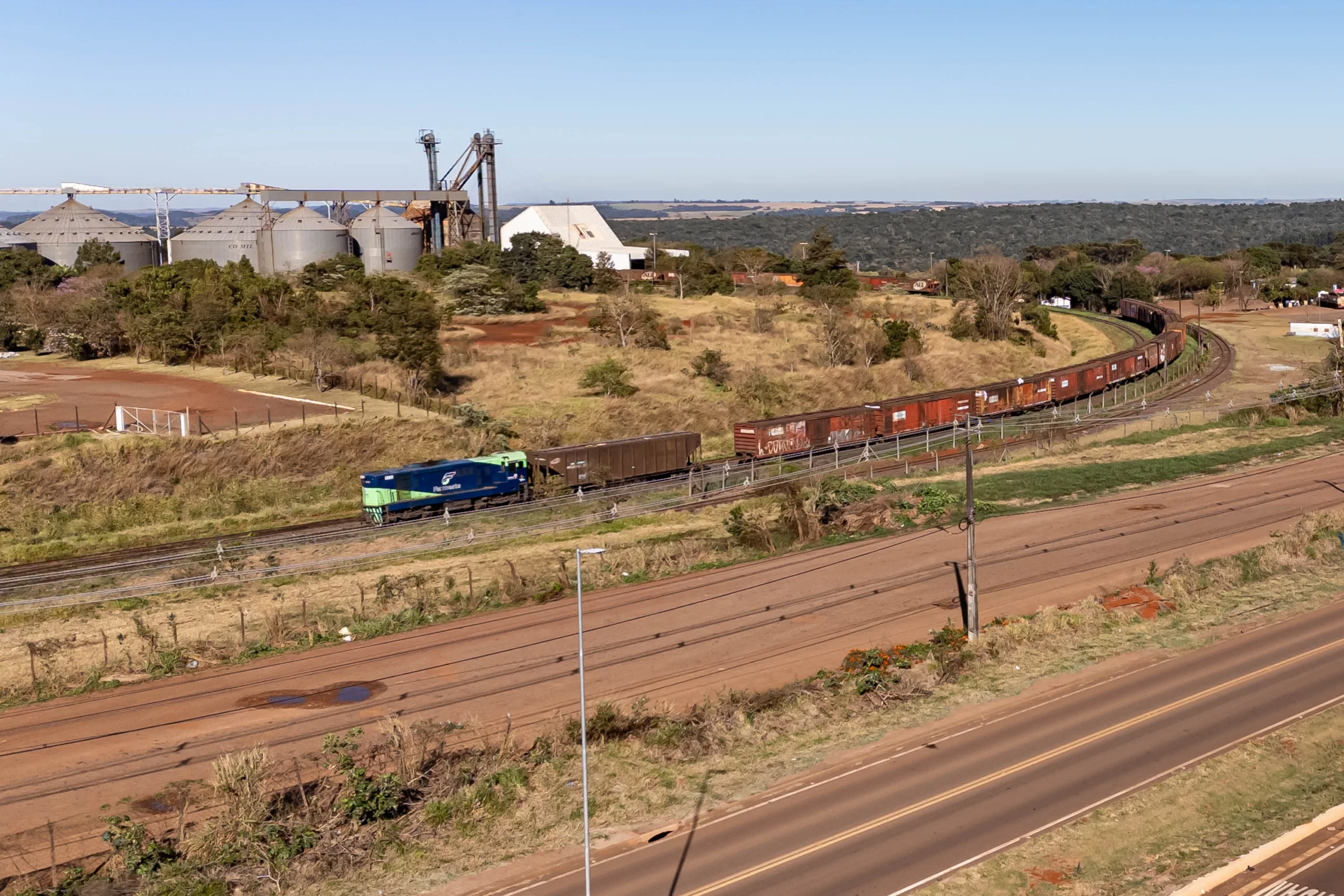 Governador sanciona lei que permite desestatização da Ferroeste Foto: Roberto Dziura Jr/AEN