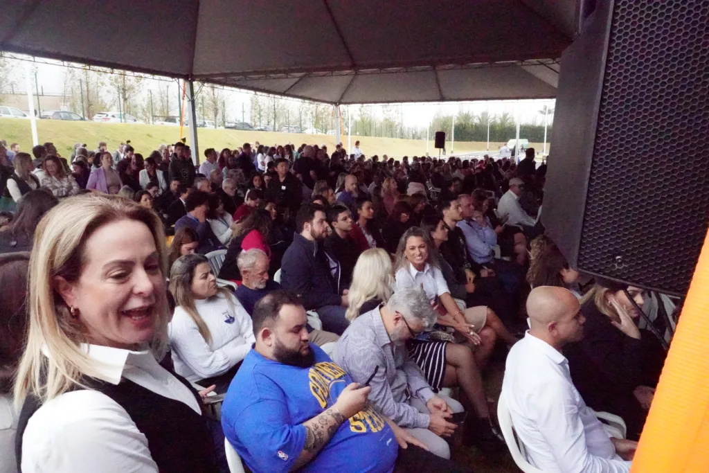 Ratinho Junior inaugura Hospital da Criança de Maringá, confira as entrevistas