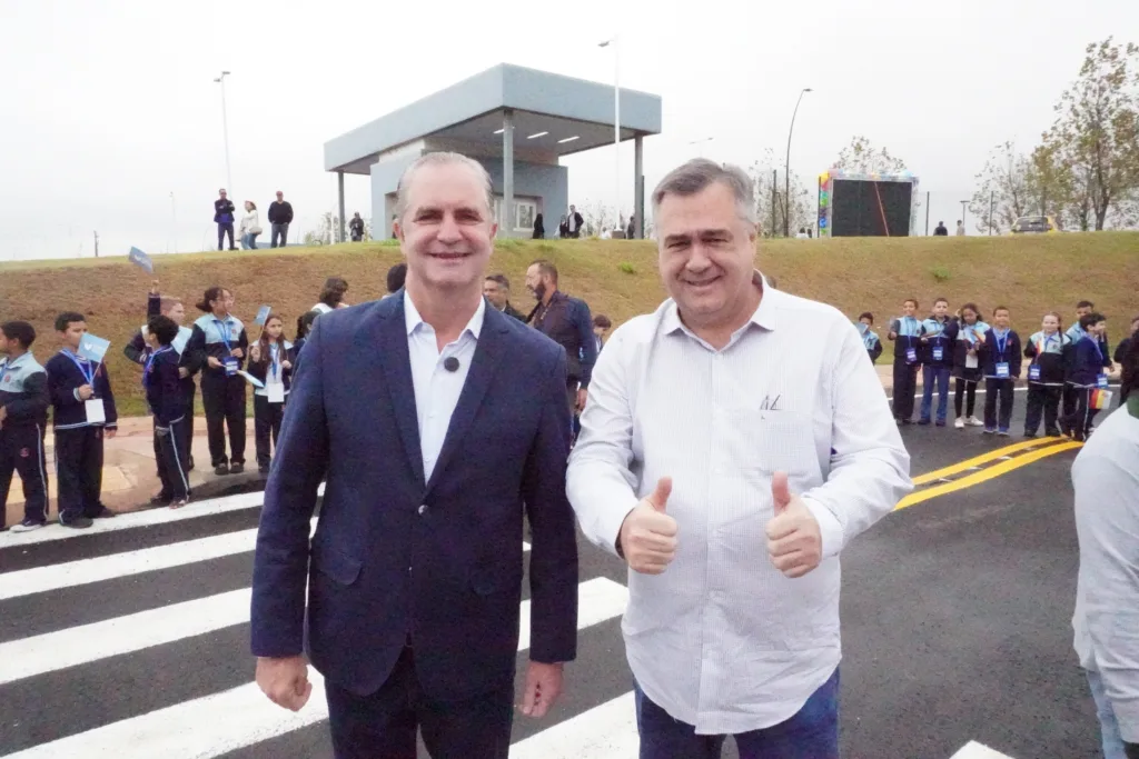 Ratinho Junior inaugura Hospital da Criança de Maringá, confira as entrevistas