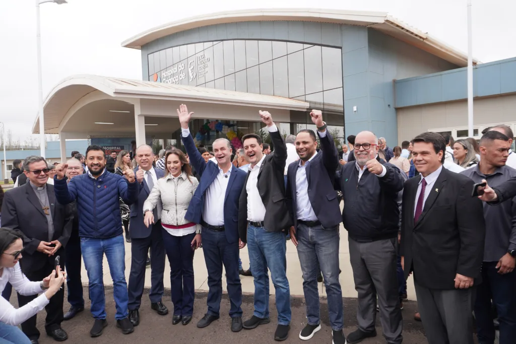 Ratinho Junior inaugura Hospital da Criança de Maringá, confira as entrevistas