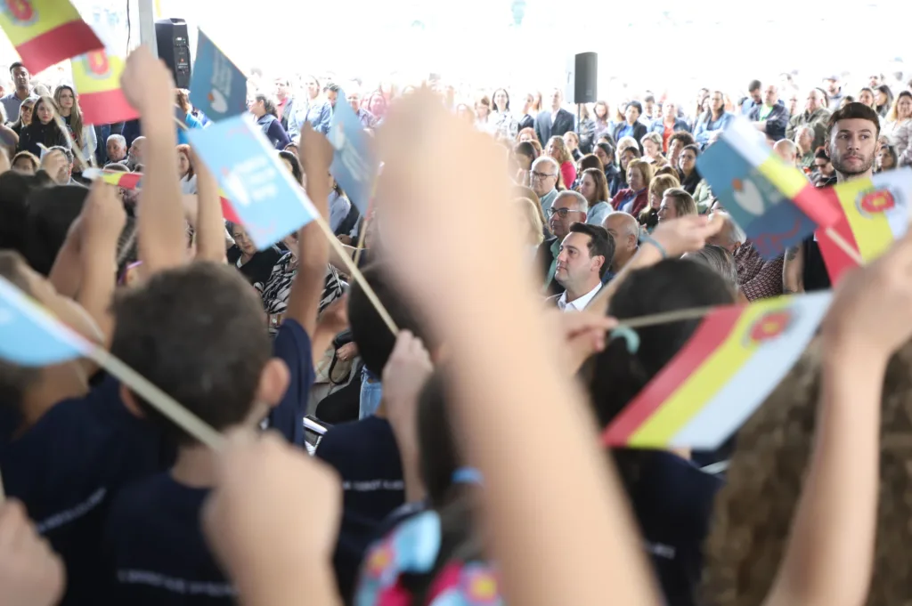 Ratinho Junior inaugura Hospital da Criança de Maringá, confira as entrevistas