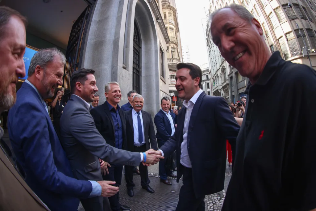 Paraná conclui mais uma PPP da Sanepar que garantirá investimentos de R$ 2,9 bilhões