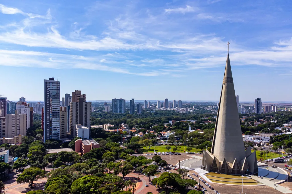 Drone da catedral de Maringá, cidade localizada na região norte do Paraná.
