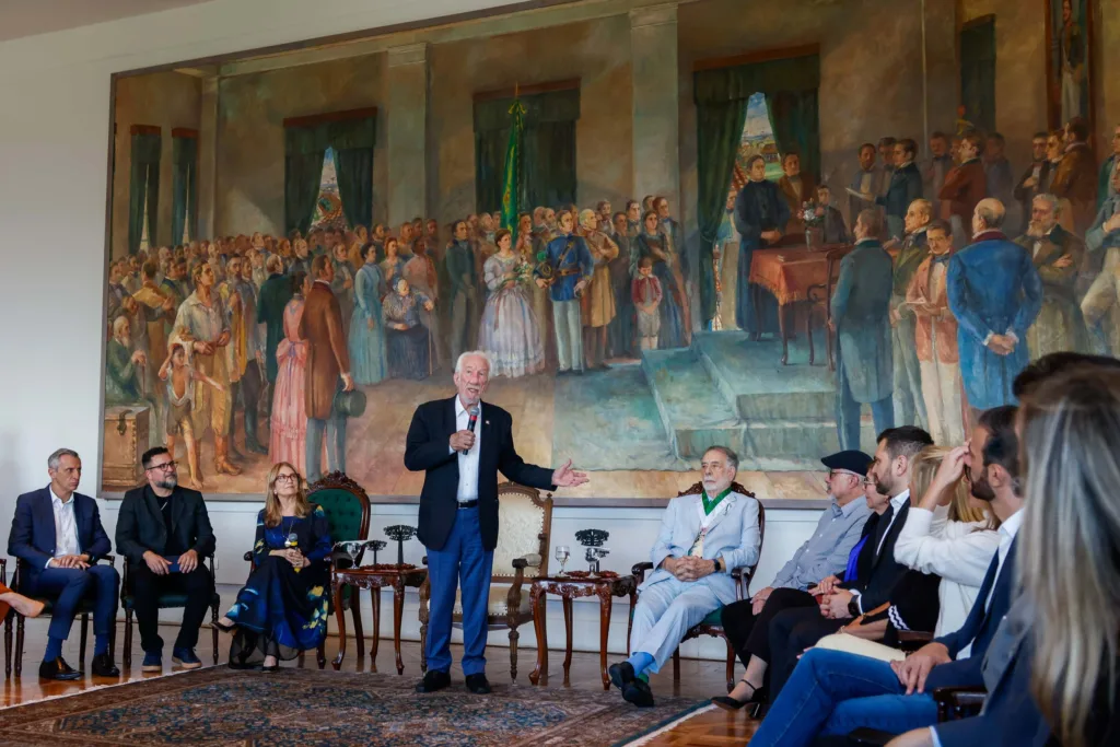 Com filme inspirado em Curitiba, Francis Ford Coppola é homenageado pelo Paraná