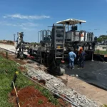 Rodovia entre Goioerê e Quarto Centenário está com operação pare-e-siga 24 horas por dia Foto: DER