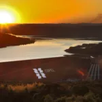 A Copel, que celebra os seus 70 anos em 26 de outubro, segue como a maior empresa do Paraná.