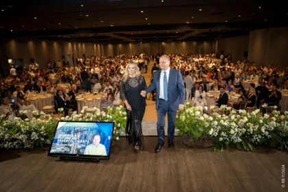 Ricardo Barros celebra 65 anos de vida e 36 anos de trajetória política com tradicional jantar em Maringá