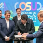 Ratinho Junior assina a formalização do Cosud