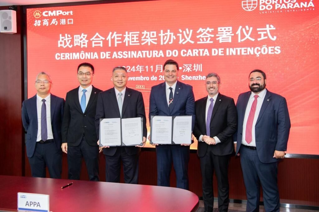 Na China, Portos do Paraná assina carta de intenções com operadora global portuária