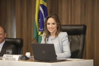 Deputada Maria Victoria