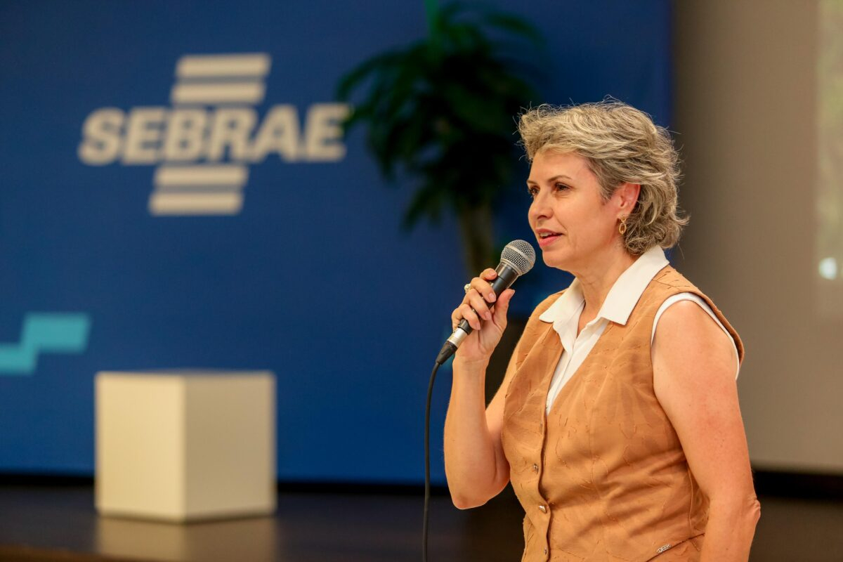 Projetos para o desenvolvimento de Maringá são apresentados ao Conselho Deliberativo Estadual do Sebrae 3 Projetos para o desenvolvimento de Maringá são apresentados ao Conselho Deliberativo Estadual do Sebrae