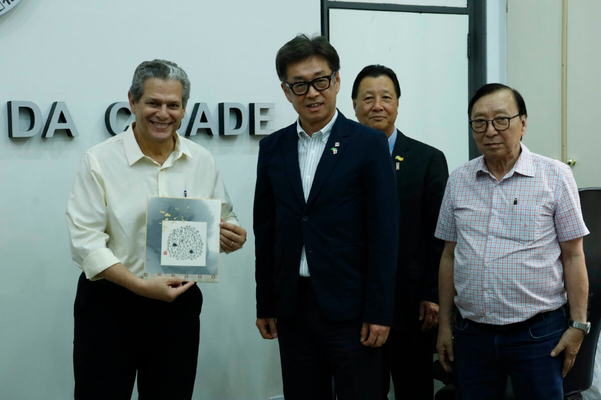 Time de beisebol do Japão visita a Prefeitura de Maringá 3 Time de beisebol do Japão visita a Prefeitura de Maringá