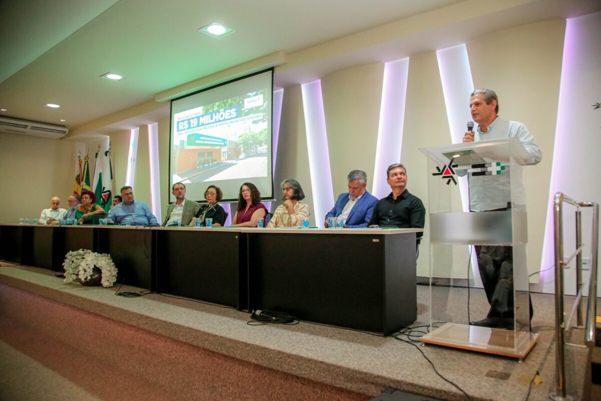 Prefeitura reforça parceria com UEM para impulsionar desenvolvimento de Maringá 3 Prefeitura reforça parceria com UEM para impulsionar desenvolvimento de Maringá