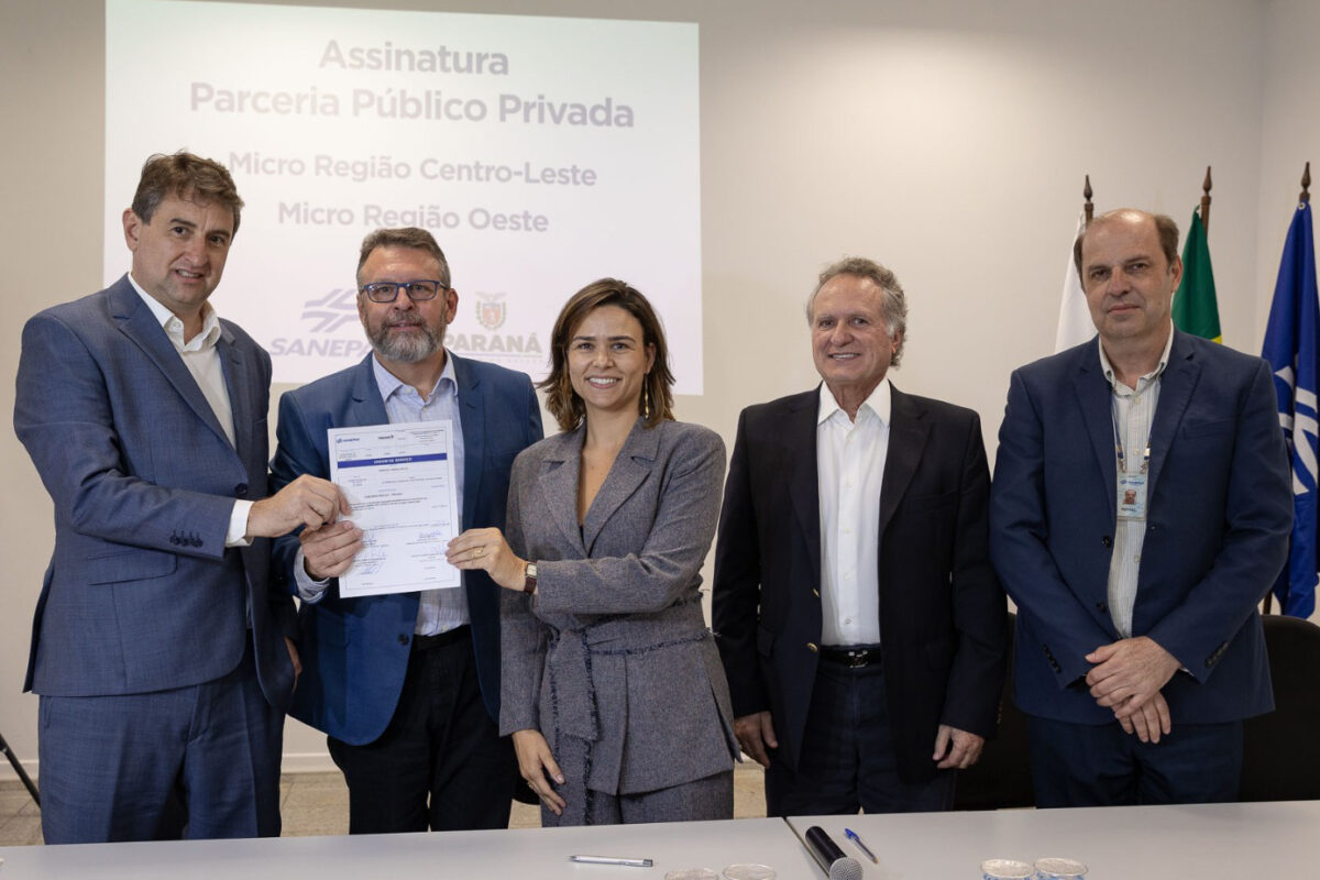 Sanepar assina contratos das PPPs para serviços de esgoto em 112 cidades 2 Sanepar assina contratos das PPPs para serviços de esgoto em 112 cidades