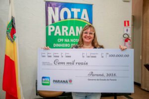 Maringaense recebe prêmio do Nota Paraná