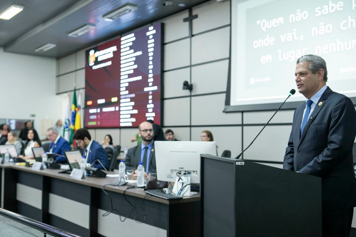 Prefeito Silvio Barros participa da abertura das atividades na Câmara de Vereadores