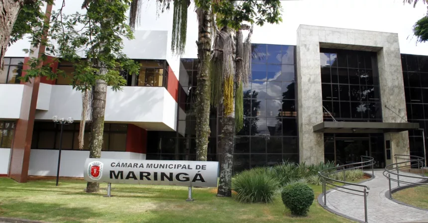 Fachada da Câmara de Maringá.