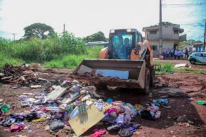 Prefeitura de Maringá recolhe toneladas de resíduos