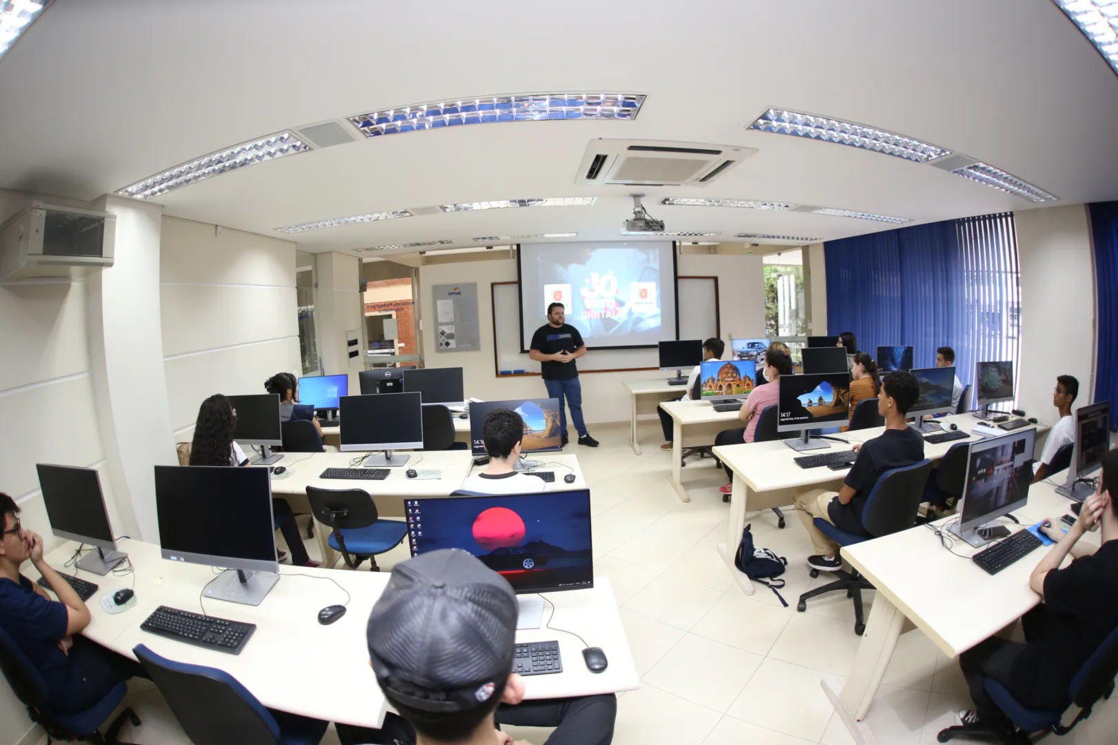 O programa 'Jovem Digital' está com pré-inscrições para três cursos: marketing digital, impressão 3D básica e aprimoramento de atendimento para e-commerce. (Crédito: Arquivo/PMM)