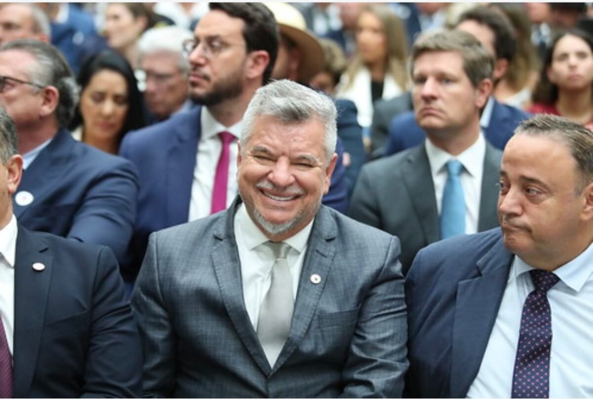 Delegado Jacovós toma posse como 2º vice-presidente na Alep