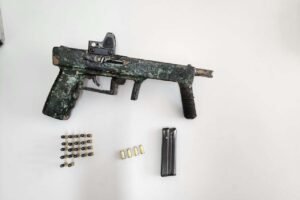 submetralhadora calibre .22