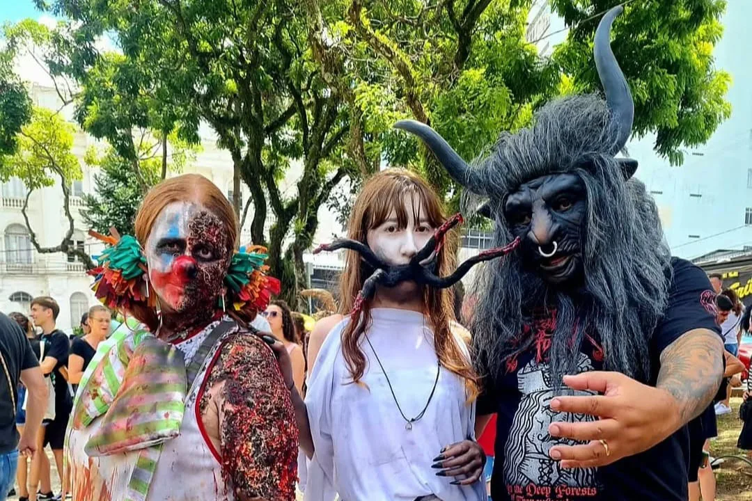 Zombie Walk ganha vida com excursões e pacotes em agências de turismo