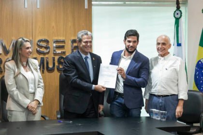 Na manhã desta terça-feira, 4, o médico Etore Moscardi Luziardi foi empossado como novo diretor técnico do Samu Regional (Crédito: Ricardo Lopes / PMM)