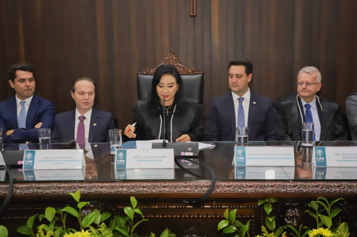 Governador participa da posse da primeira mulher a presidir o TJPR