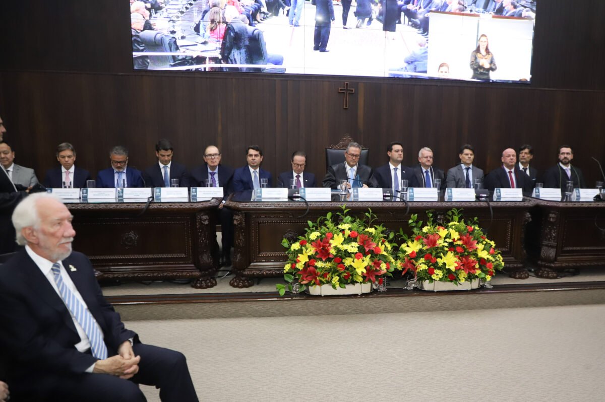 Governador participa da posse da primeira mulher a presidir o TJPR