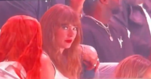 Cantora Taylor Swift é vaiada durante o Super Bowl