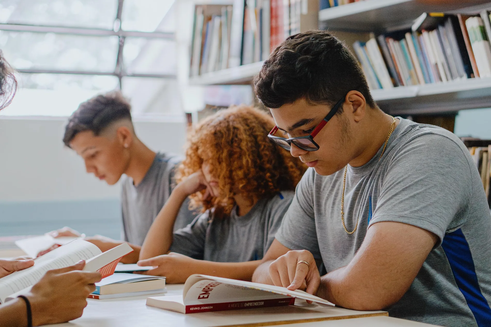 Alunos do Paraná têm maior tempo de estudo do País e instrução da população dobra, aponta Censo