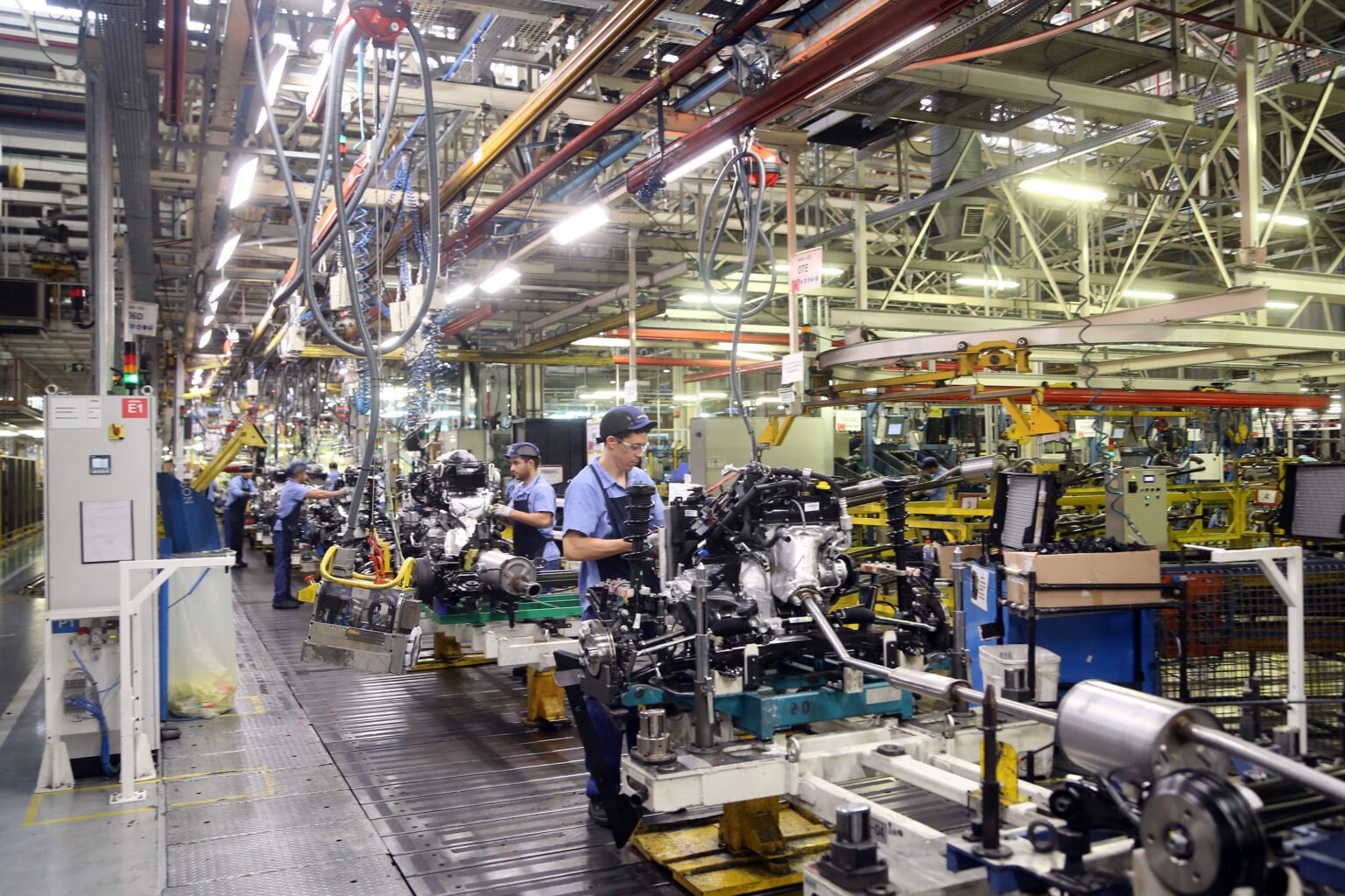 Fábrica de carro no Paraná