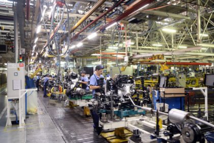 Fábrica de carro no Paraná