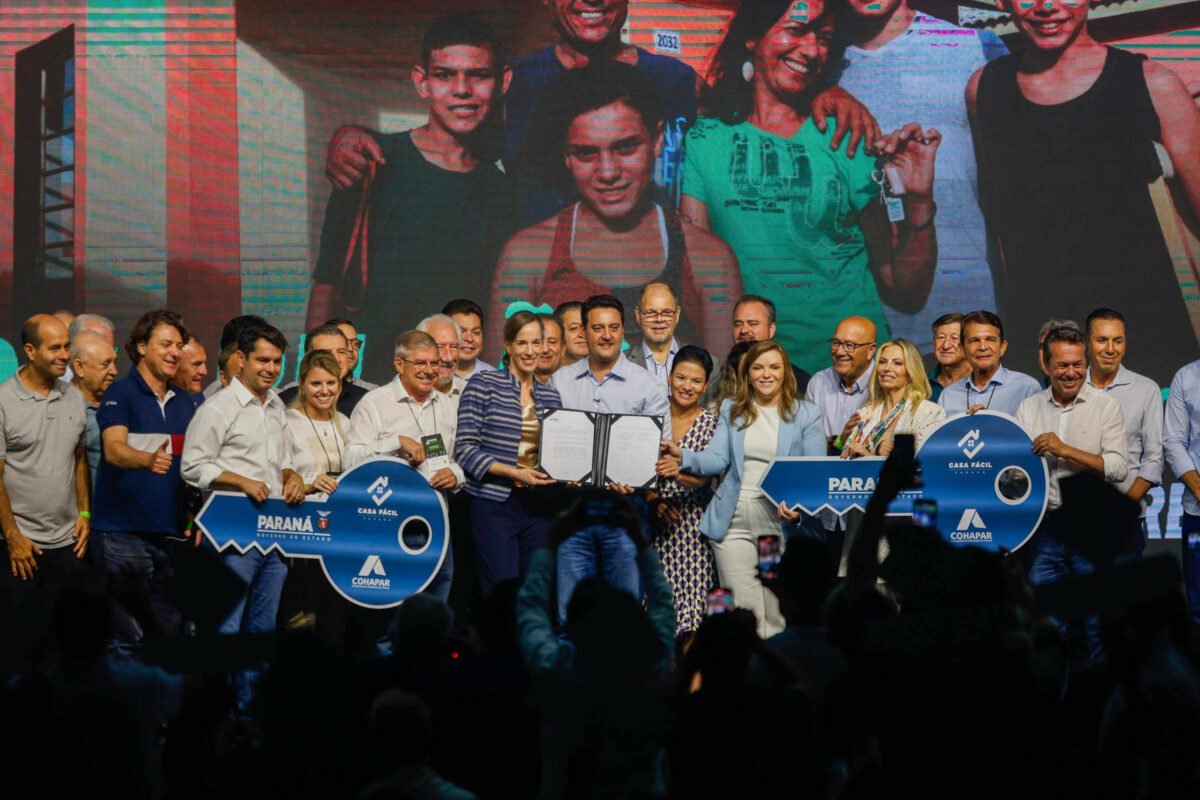 Ratinho Junior anuncia pacote de R$ 6 bilhões de investimentos nos municípios paranaenses