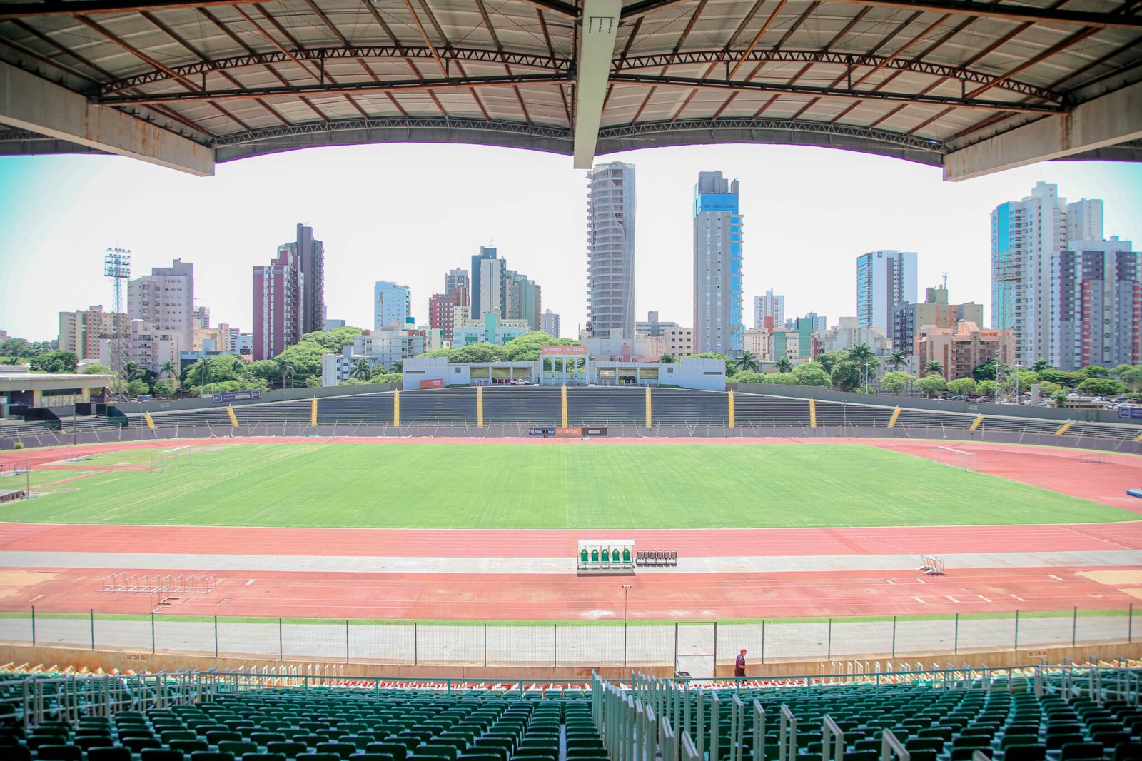 Prefeitura inicia manutenção do gramado do Estádio Willie Davids na próxima semana