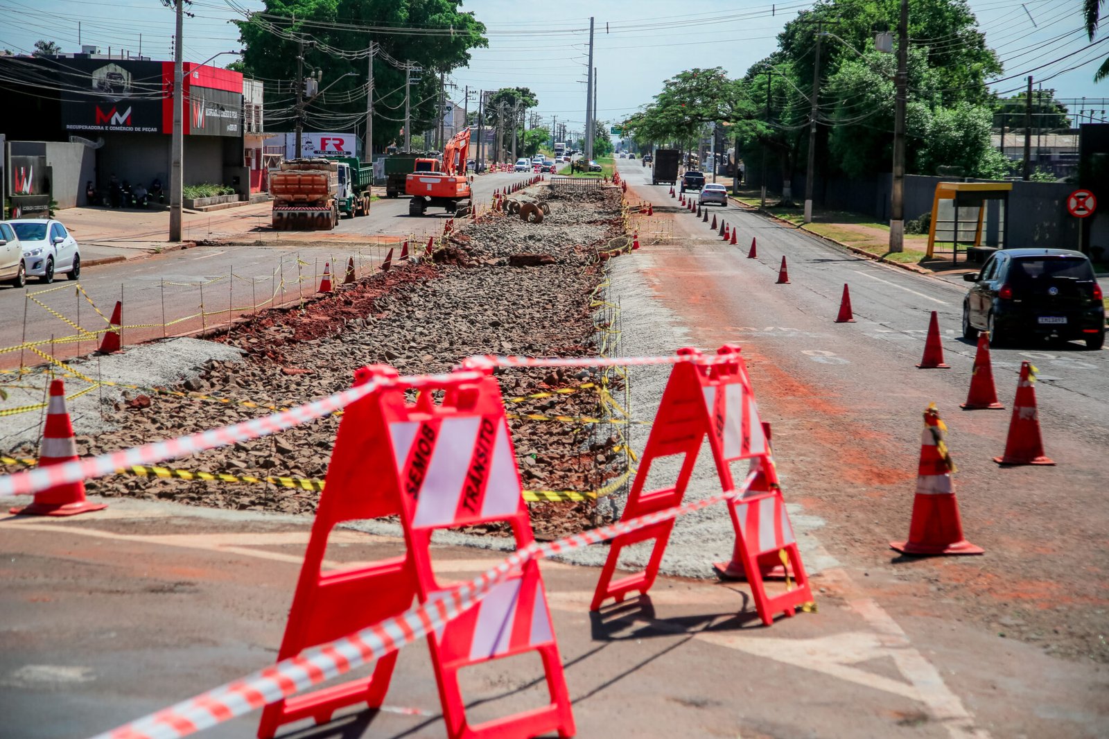 Obras na Avenida Morangueira em Maringá