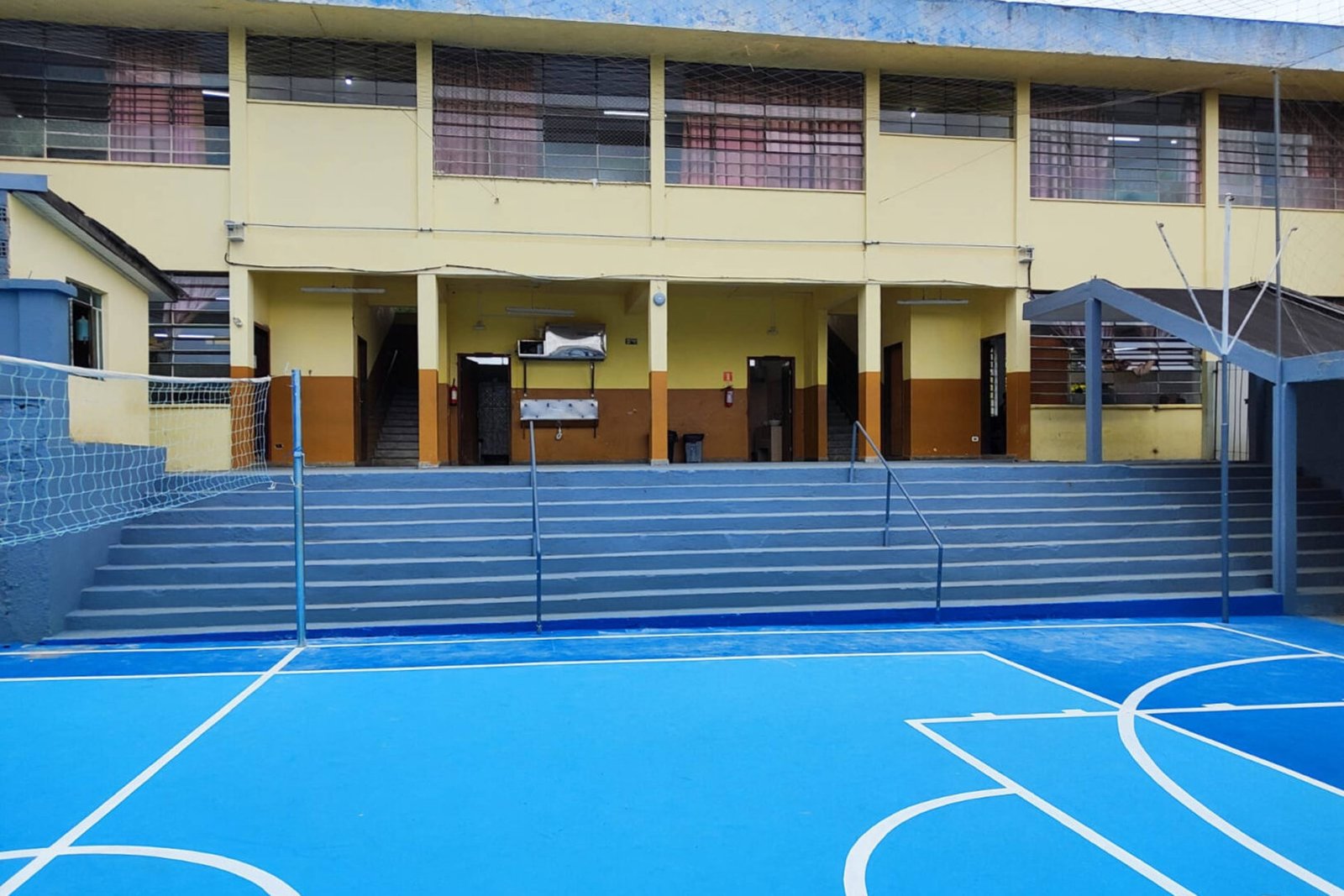 R$ 150 milhões do programa Escola Mais Bonita já estão nas contas de 1,5 mil colégios 5 R$ 150 milhões do programa Escola Mais Bonita já estão nas contas de 1,5 mil colégios