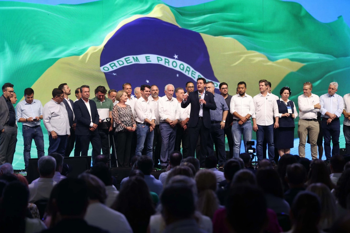 Ratinho Junior anuncia R$ 1,2 bilhão, maior investimento da história da saúde do Paraná