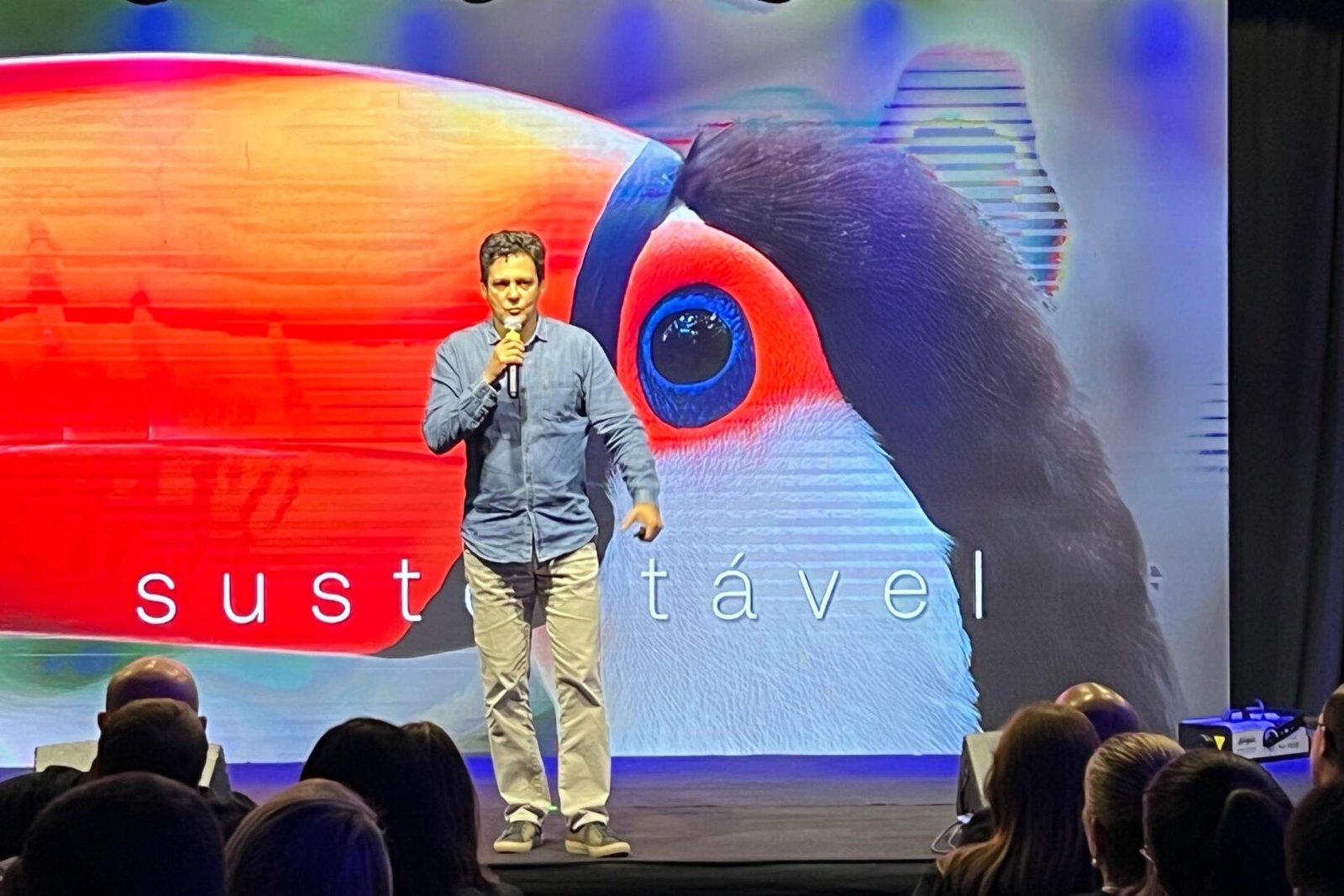 Viaje Paraná: 150 agentes de viagens participam de convenção em Foz do Iguaçu