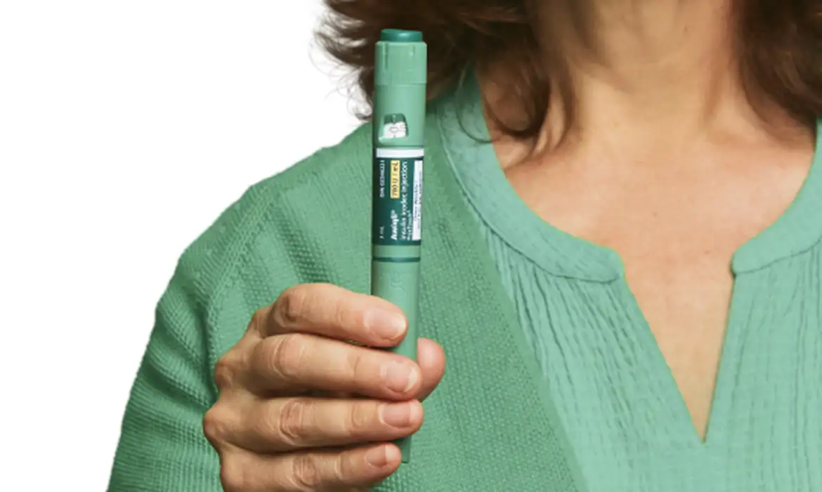 Primeira insulina semanal do mundo para o tratamento de pacientes adultos com diabetes tipo 1 e 2 no Brasil. Trata-se da medicação Awiqli, produzida pela farmacêutica Novo Nordisk.